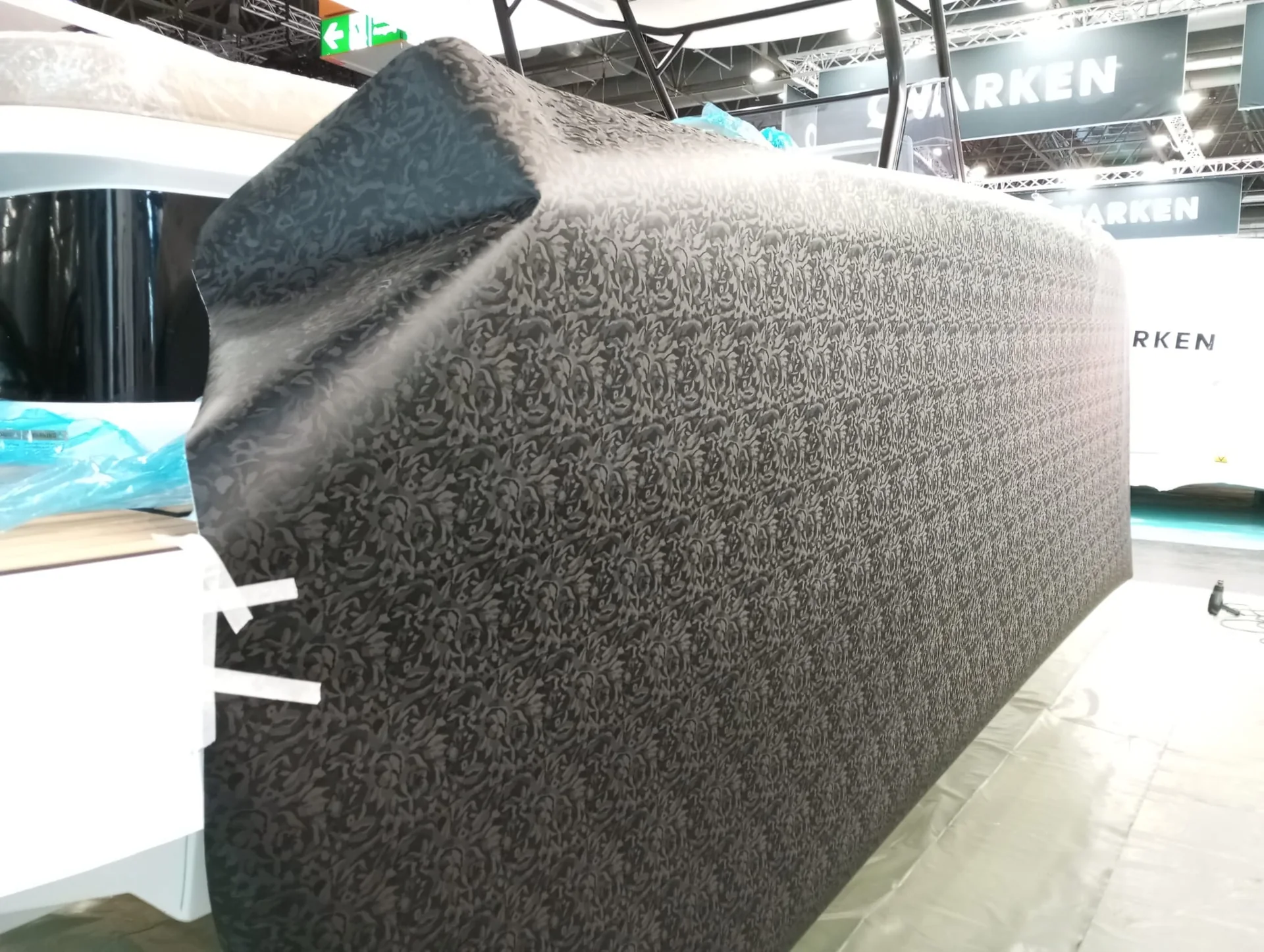 Textured design – stern area – Yacht-Folie project gallery